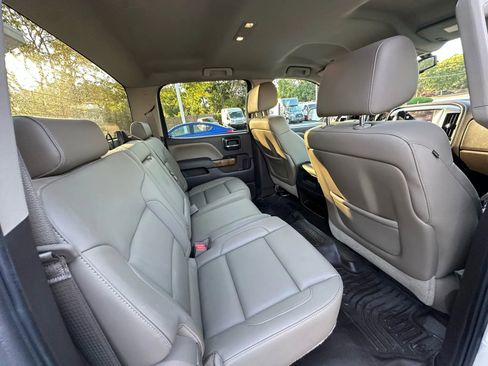 Used 2015 GMC Sierra 1500 SLT w/ SLT Crew Cab Value Package image 36