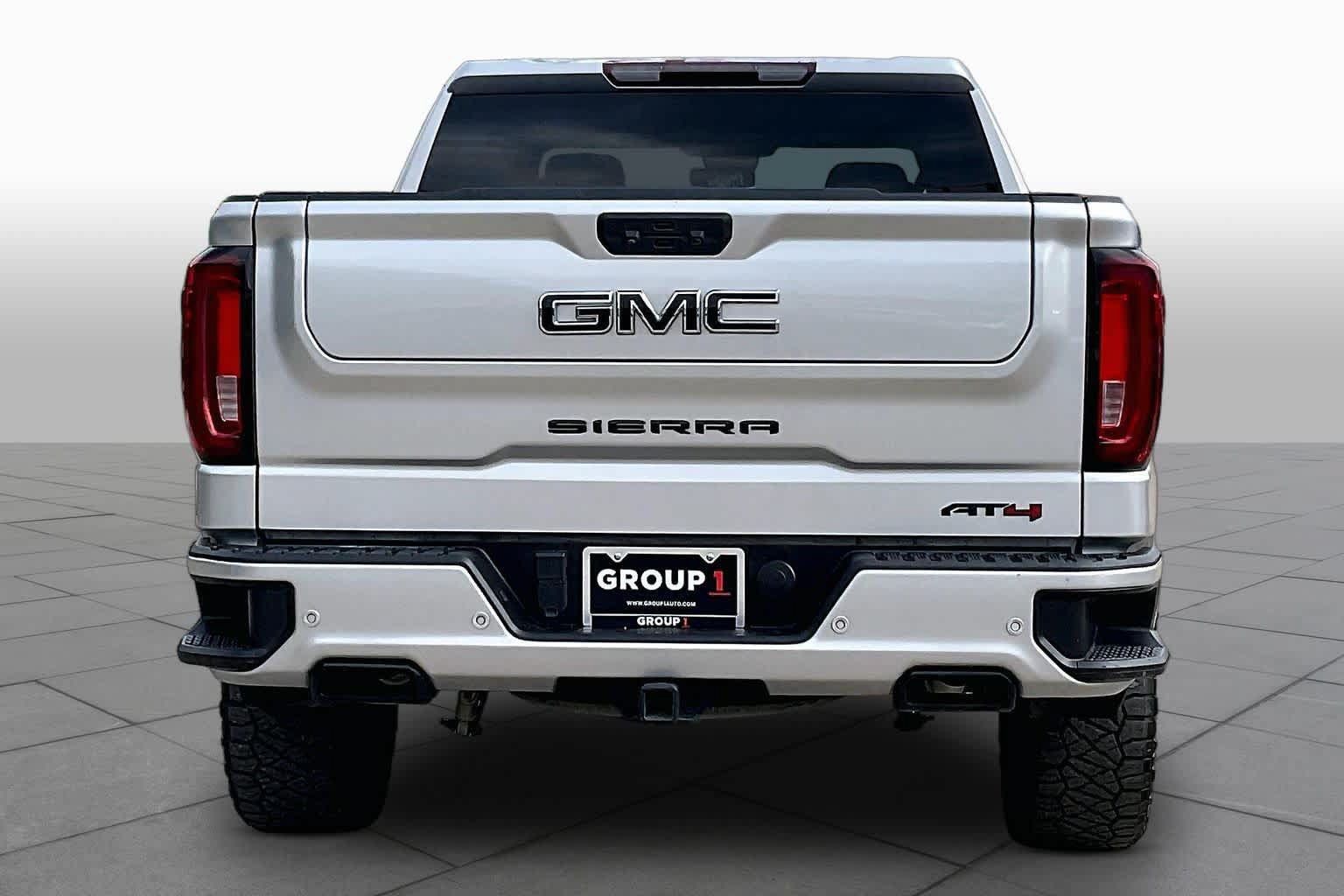 Used 2022 GMC Sierra 1500 AT4 w/ Sierra Safety Plus Package AWD/4WD image 5