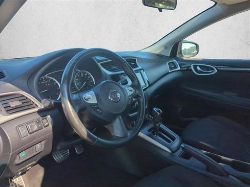 Used 2019 Nissan Sentra SV w/ Special Edition Package FWD image 8