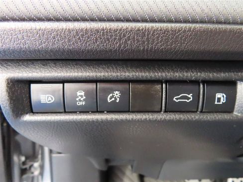 Used 2026 Toyota Camry SE w/ Convenience Package FWD image 12