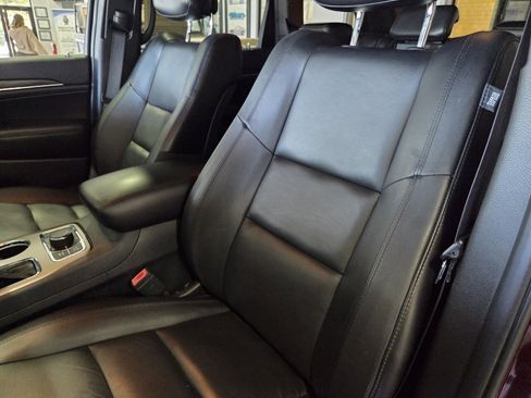 Used 2019 Jeep Grand Cherokee Limited image 9