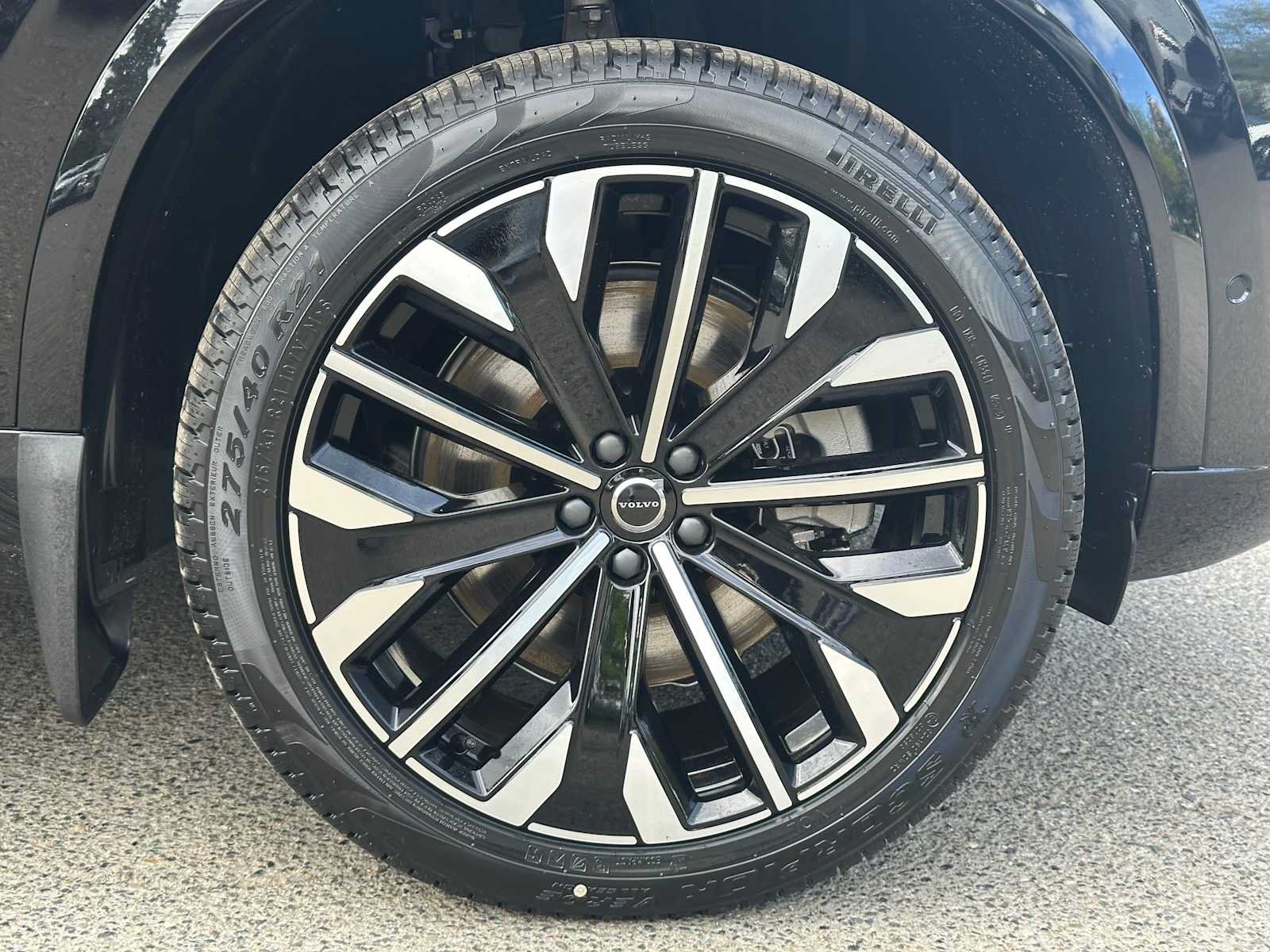 New 2026 Volvo XC90 T8 Plus w/ Protection Package AWD/4WD image 9