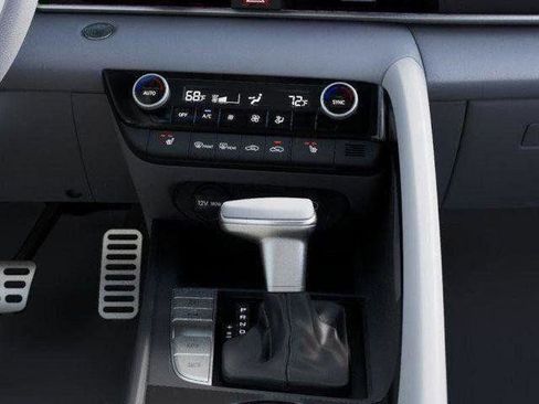 New 2026 Hyundai Elantra SEL Sport image 25