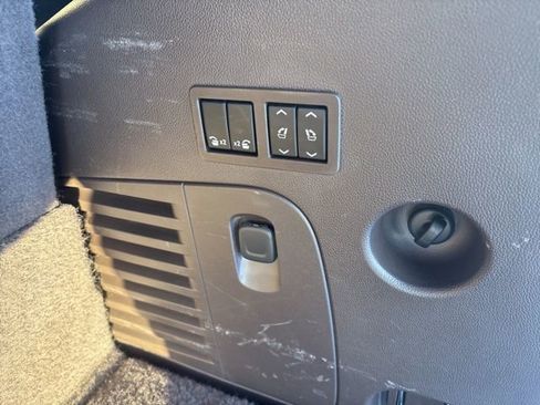 Used 2016 GMC Yukon Denali w/ Open Road Package image 22