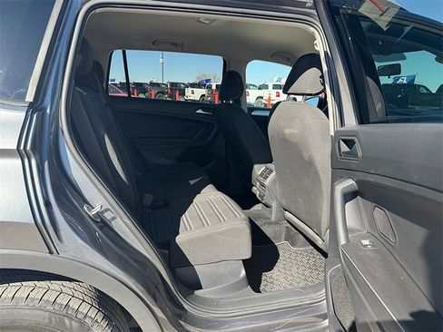 Used 2022 Volkswagen Tiguan S image 11
