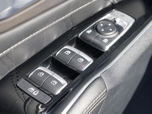 Used 2023 Kia Sorento SX AWD/4WD image 19