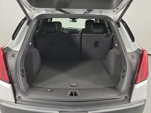 Used 2022 Cadillac XT5 Luxury FWD image 8