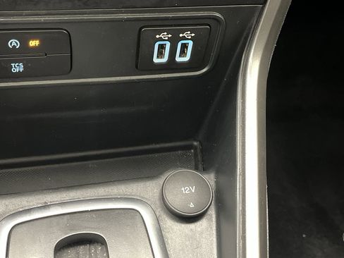 Used 2019 Ford EcoSport SE w/ SE Convenience Package image 24