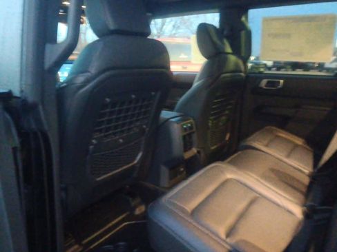 New 2025 Ford Bronco Badlands image 19