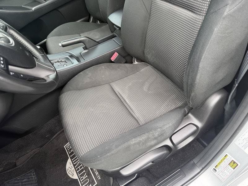 Used 2012 MAZDA MAZDA3 i Touring FWD image 15