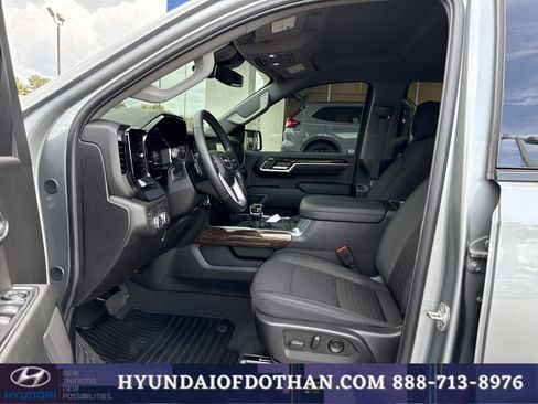 Used 2025 GMC Sierra 1500 Elevation image 10