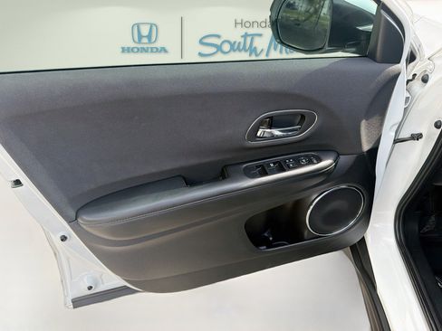 Certified 2022 Honda HR-V EX image 16