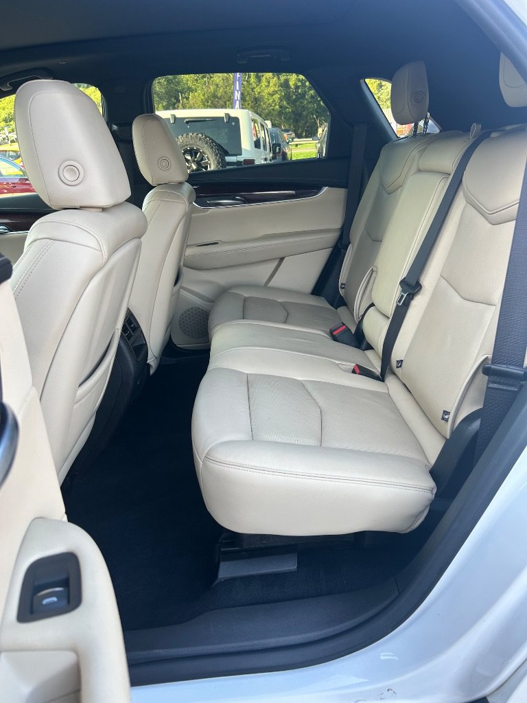 Used 2019 Cadillac XT5 Premium Luxury AWD/4WD image 7