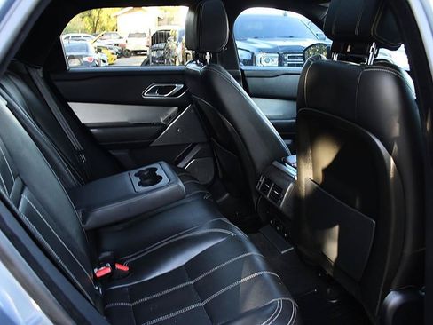 Used 2019 Land Rover Range Rover Velar R-Dynamic SE AWD/4WD image 15
