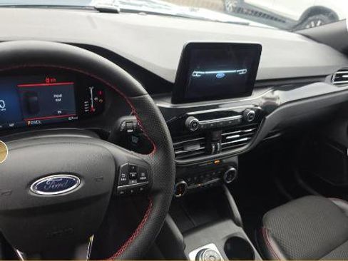 Used 2023 Ford Escape ST-Line Select image 11