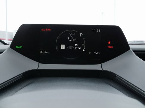 Used 2025 Toyota Prius XLE image 25