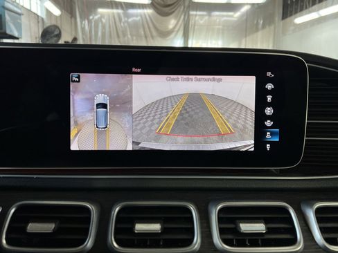 Used 2021 Mercedes-Benz GLE 350 4MATIC w/ Premium Package image 19