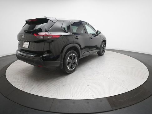 Certified 2024 Nissan Rogue SV image 35