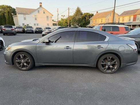 Used 2014 Nissan Maxima 3.5 SV w/ Sport Package FWD image 5
