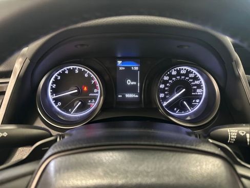 Used 2021 Toyota Camry SE image 18