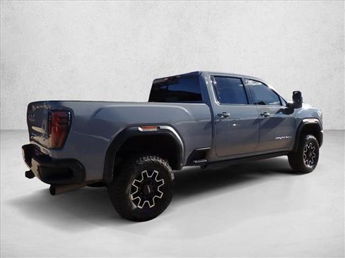 Used 2024 GMC Sierra 2500 AT4X AWD/4WD image 2