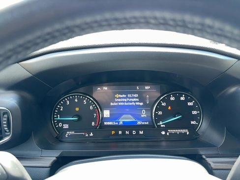 Used 2020 Ford Explorer Limited image 22