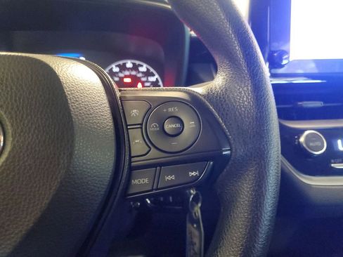 Used 2023 Toyota Corolla LE image 21