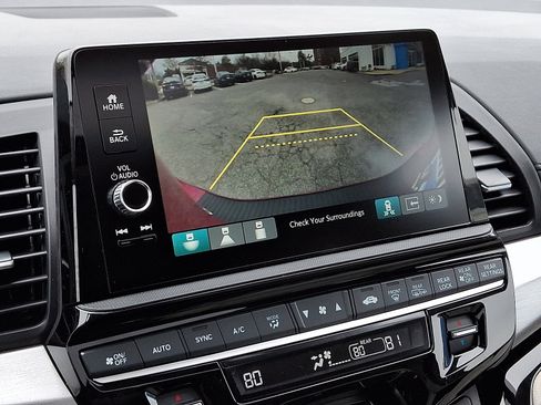 New 2026 Honda Odyssey Touring image 14