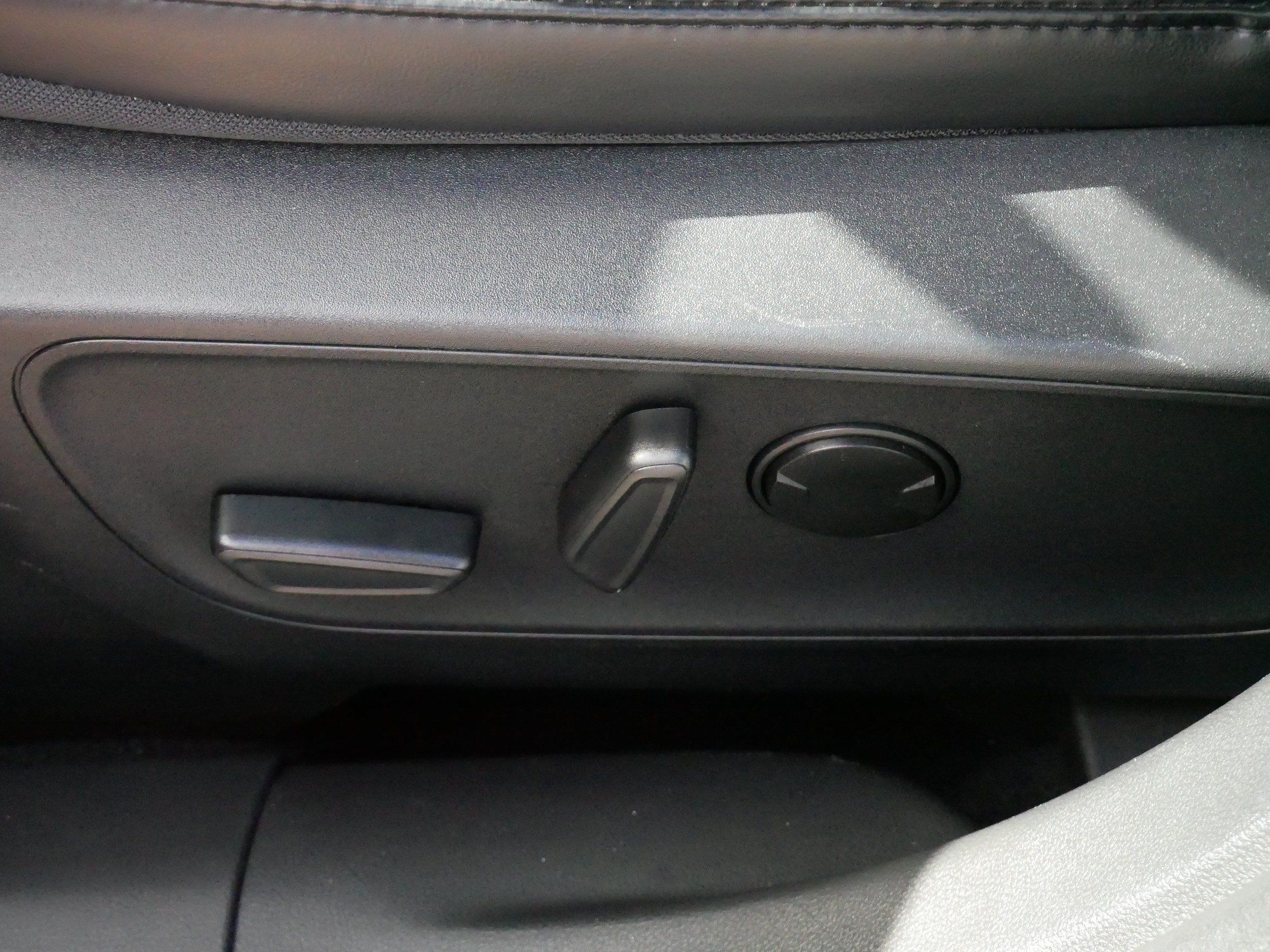 Used 2025 Ford Escape ST-Line AWD/4WD image 20