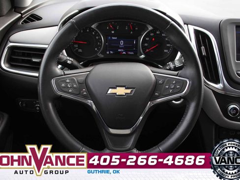 Used 2020 Chevrolet Equinox LT w/ Driver Convenience Package image 32