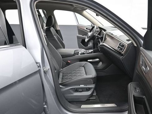 New 2026 Volkswagen Atlas SEL Premium R-Line AWD/4WD image 14