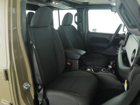 New 2026 Jeep Gladiator Sport image 16