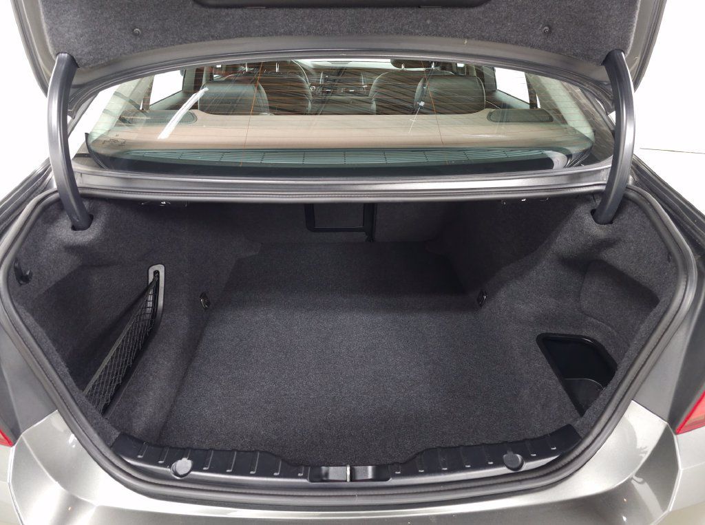 Used 2014 BMW 528i xDrive Sedan AWD/4WD image 7