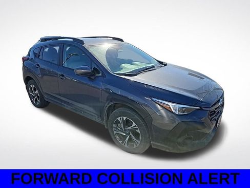 Used 2024 Subaru Crosstrek 2.0i Premium image 3