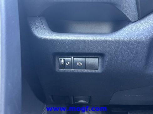 Used 2019 Toyota RAV4 XLE image 17