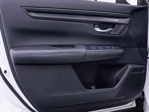 Used 2023 Honda CR-V LX image 15
