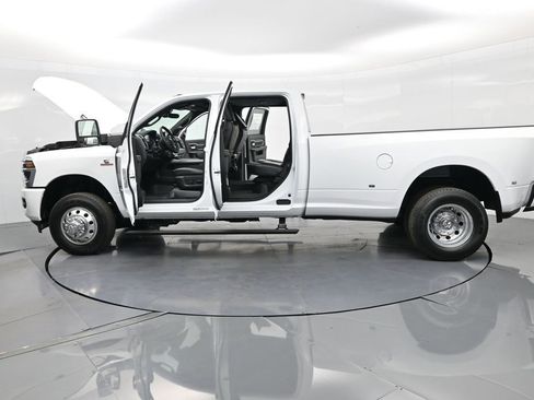 New 2026 RAM 3500 Laramie image 37
