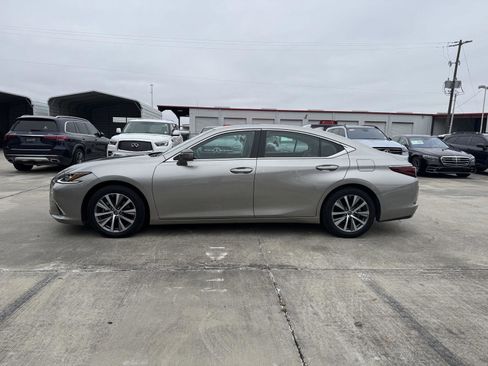 Used 2021 Lexus ES 350 image 16
