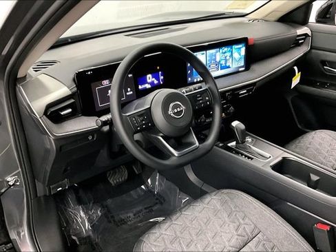 New 2026 Nissan Kicks SV image 7