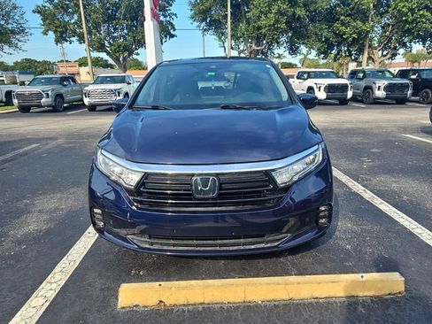 Used 2022 Honda Odyssey Touring image 2