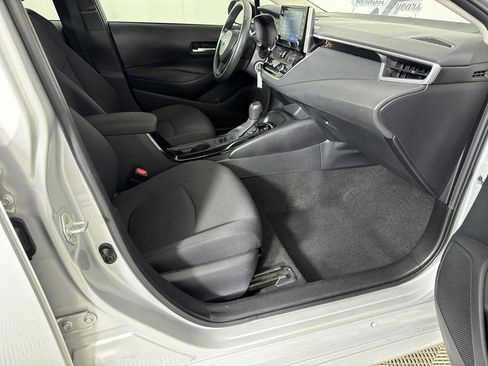 Used 2020 Toyota Corolla LE FWD image 13