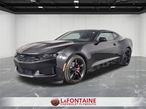 Certified 2023 Chevrolet Camaro LT w/ RS Package image 4