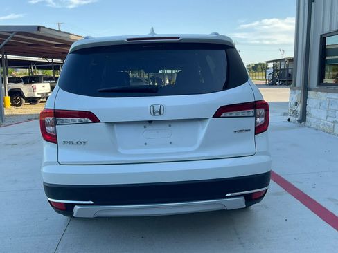 Used 2019 Honda Pilot Touring image 7