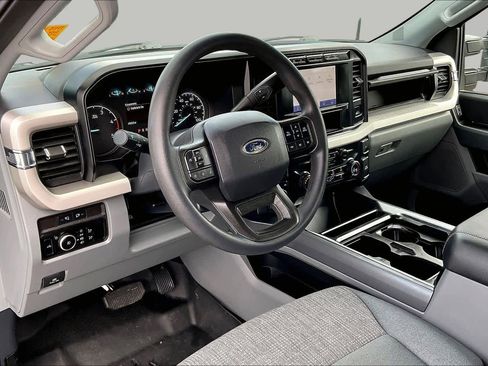 Used 2024 Ford F250 XLT w/ 360-Degree Camera Package AWD/4WD image 16