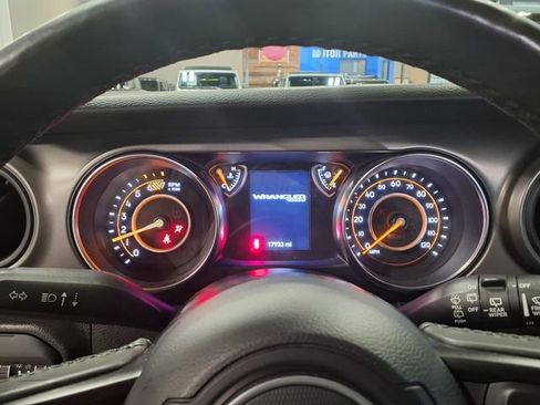 Used 2022 Jeep Wrangler Sport AWD/4WD image 22