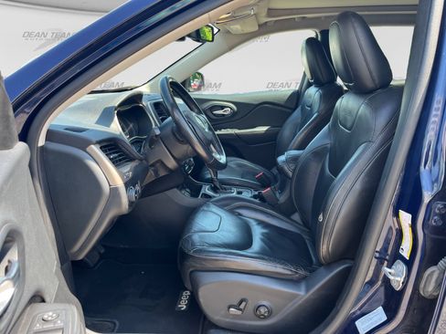 Used 2015 Jeep Cherokee Limited w/ Trailer Tow Group FWD image 9