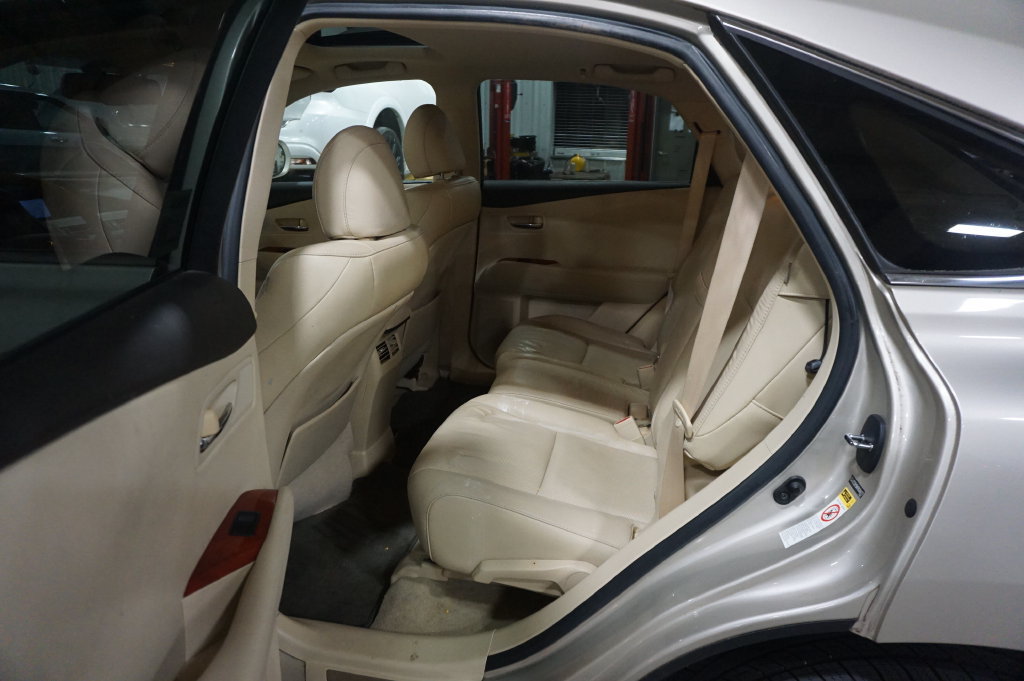 Used 2011 Lexus RX 350 2WD w/ Premium Pkg image 12