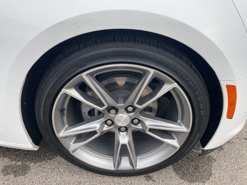 Used 2021 Chevrolet Camaro LT w/ RS Package image 30