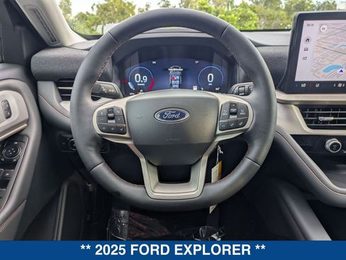 New 2025 Ford Explorer Active w/ Active Comfort Package image 26