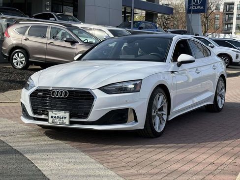 Used 2022 Audi A5 2.0T Premium image 3